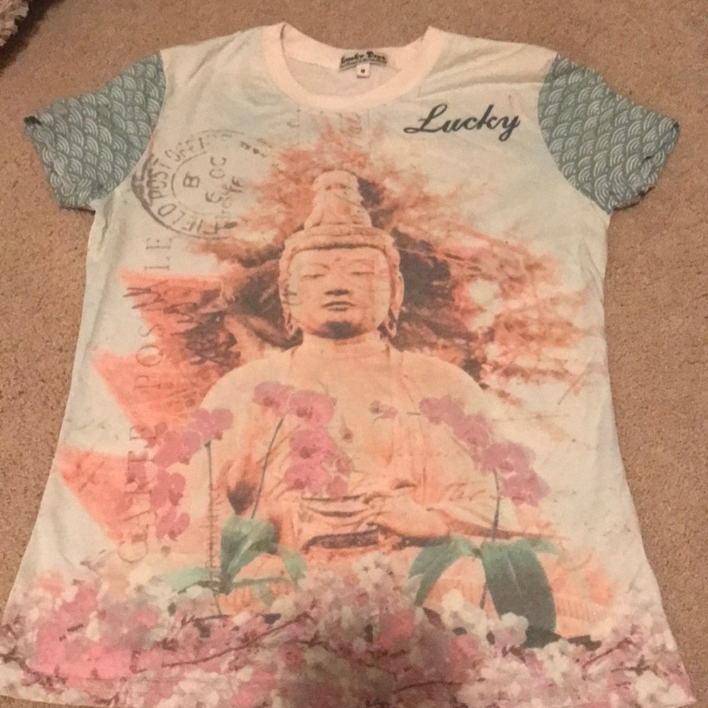 Lucky Tees shirt from Buckle